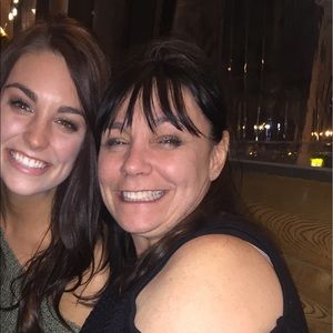 Meet your Posher, Lisa